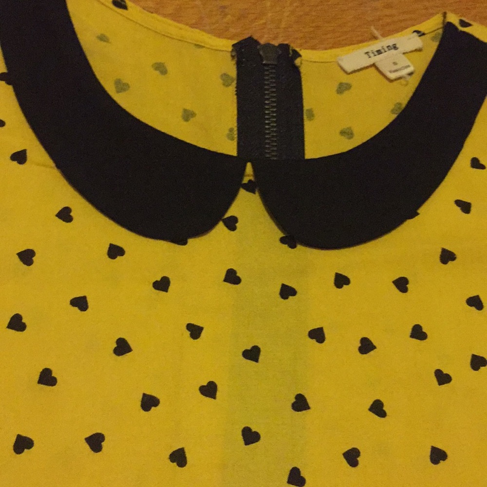 Short sleeve collared blouse